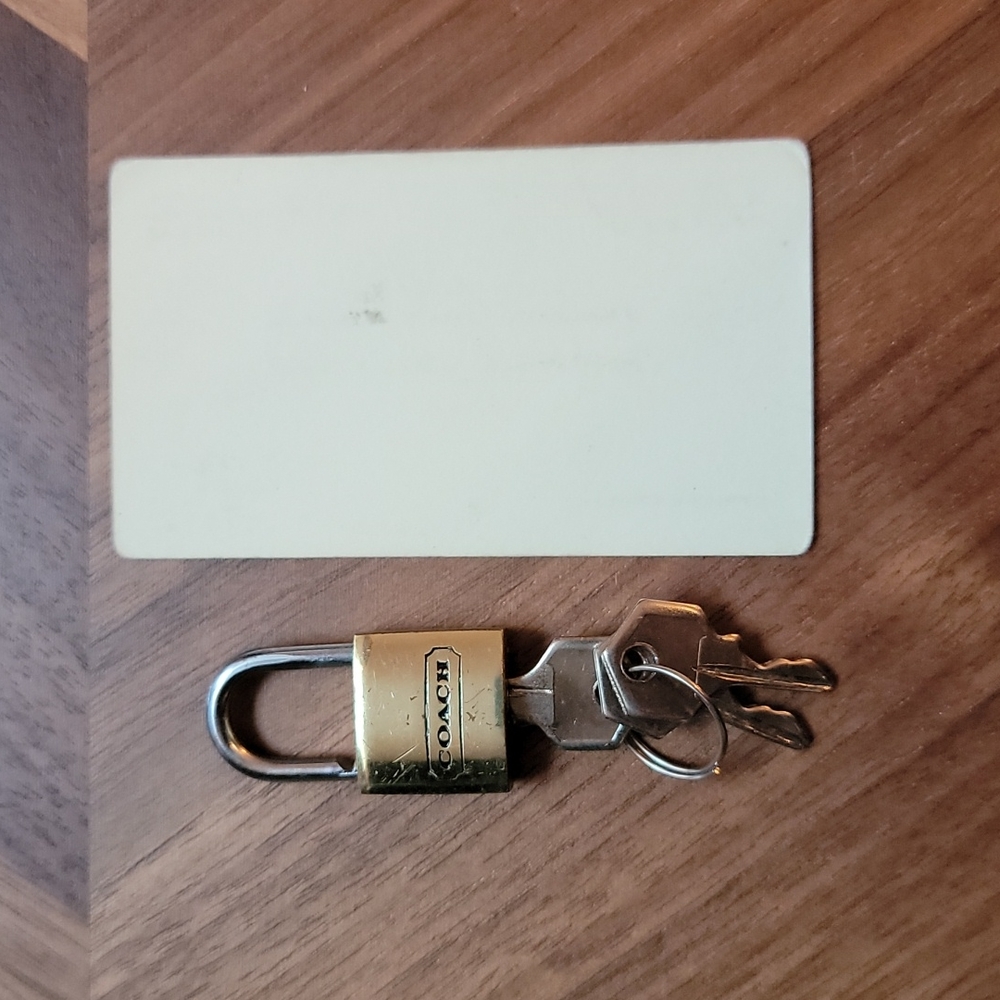 Coach Lock & Keys - Picture 4 of 4